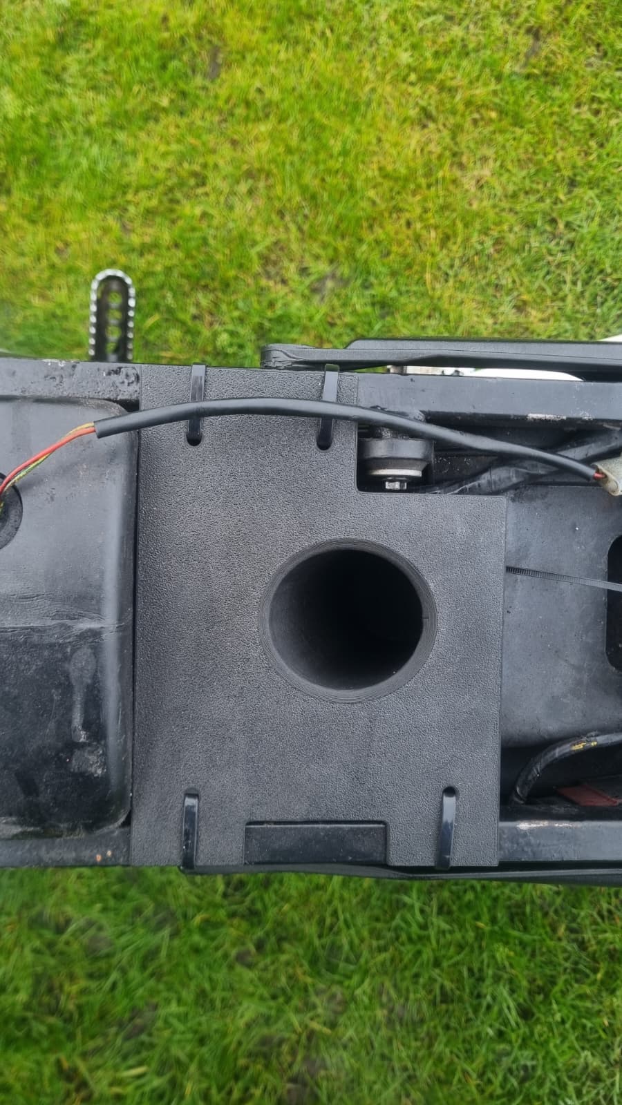 Oil Dispenser Holder - Derbi