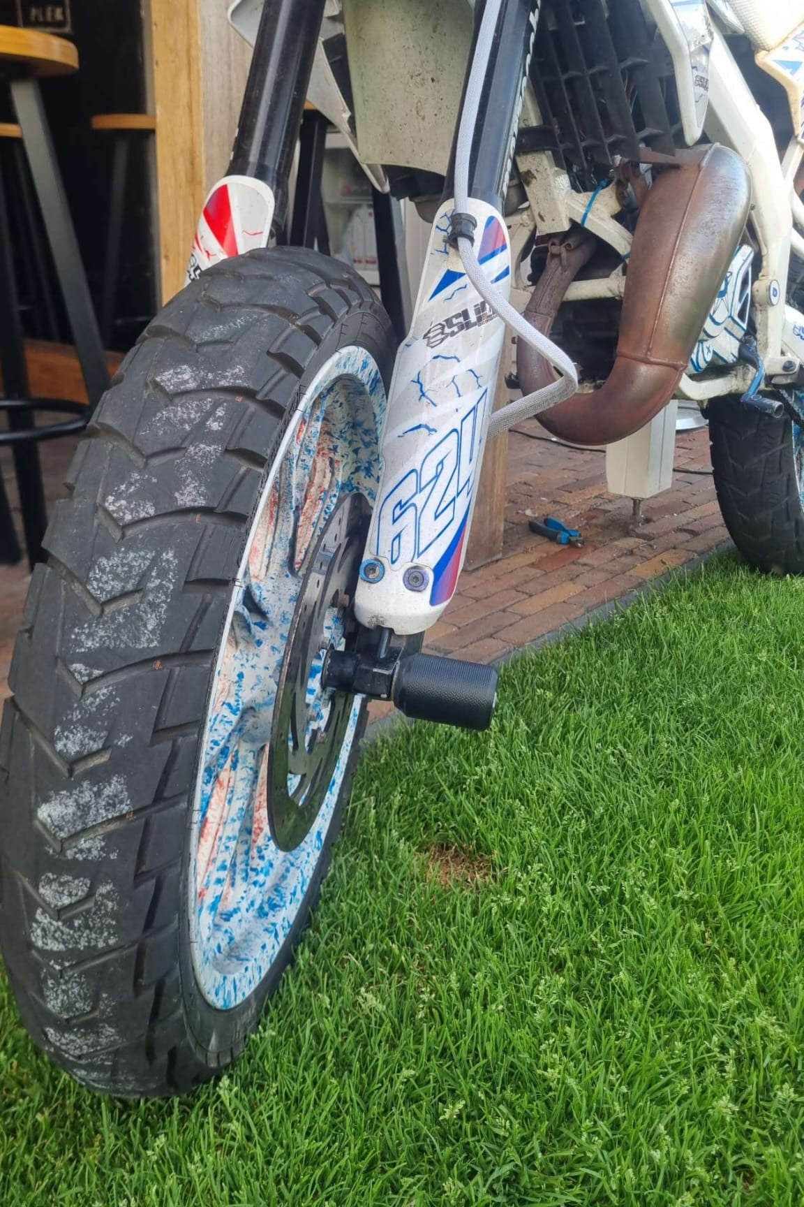 Derbi/Aprilia Axle Slider